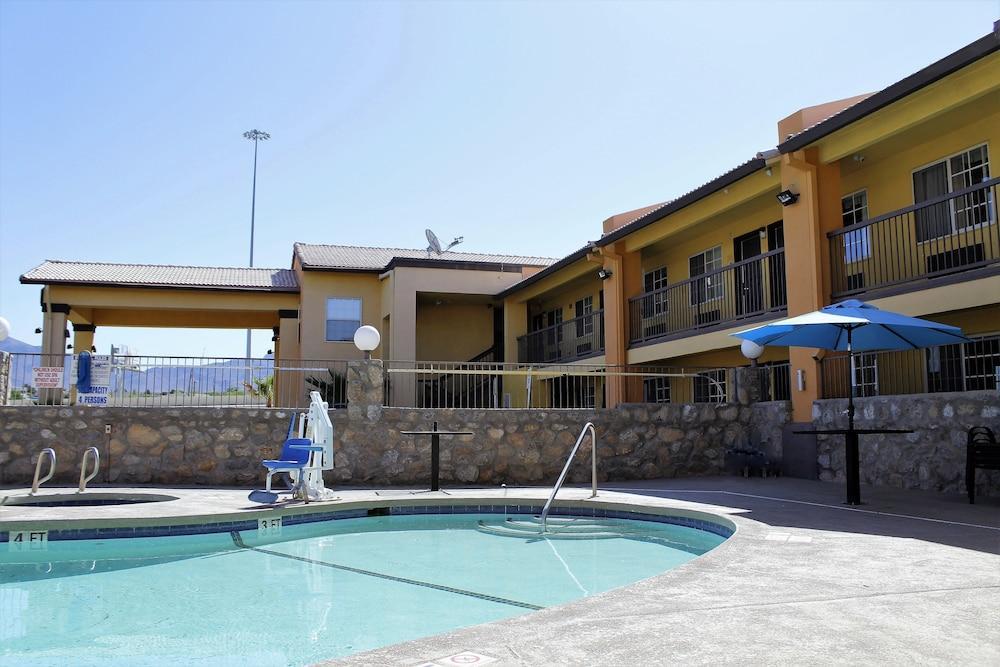 Days Inn By Wyndham El Paso West Екстериор снимка