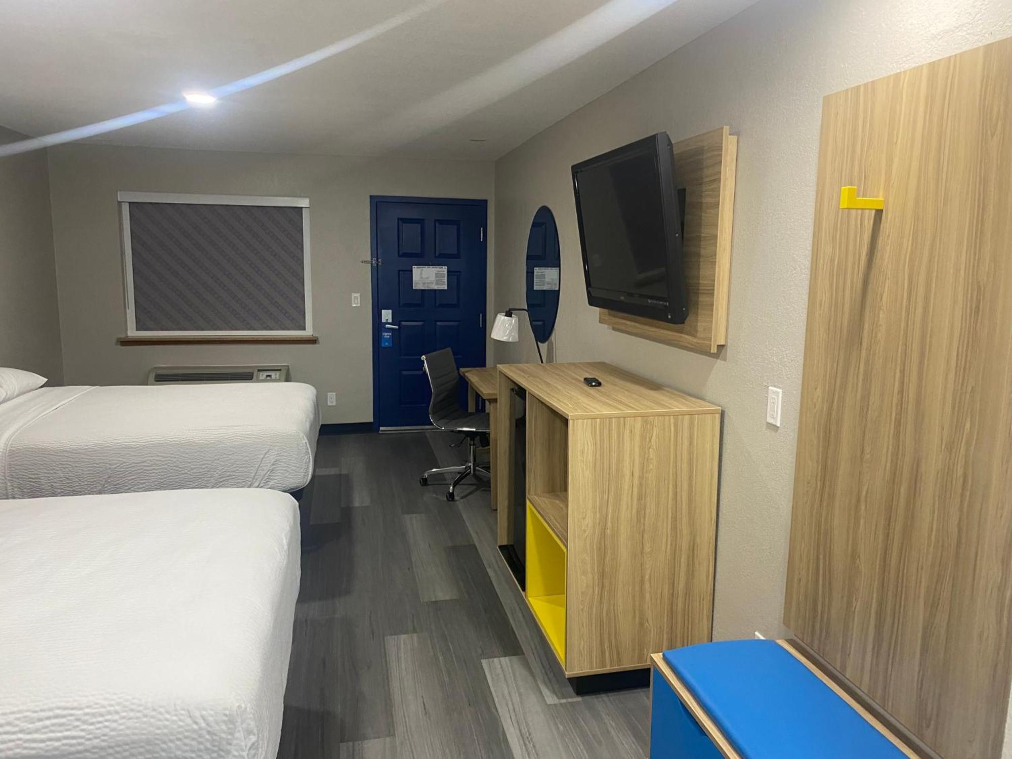 Days Inn By Wyndham El Paso West Екстериор снимка