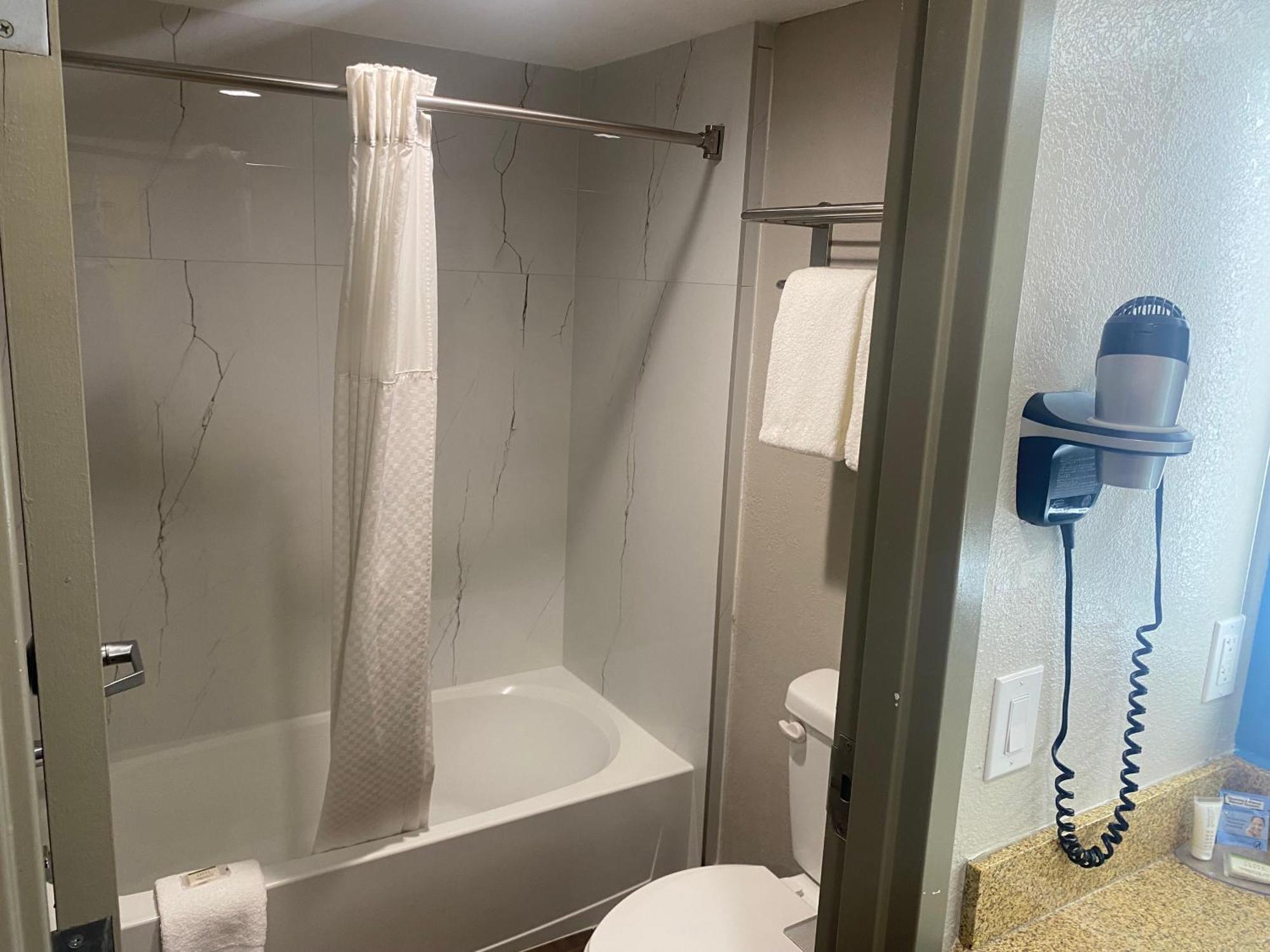 Days Inn By Wyndham El Paso West Екстериор снимка